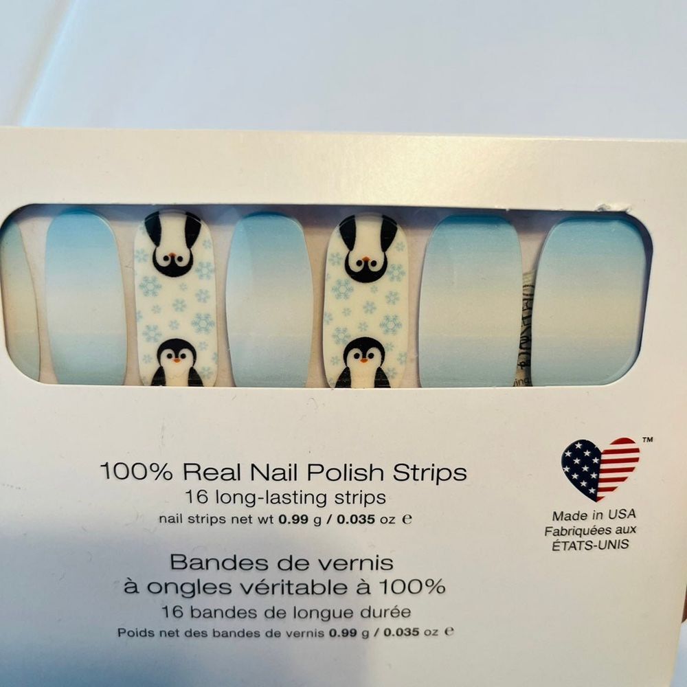 Color Street‎ nails Penguin Party New in package